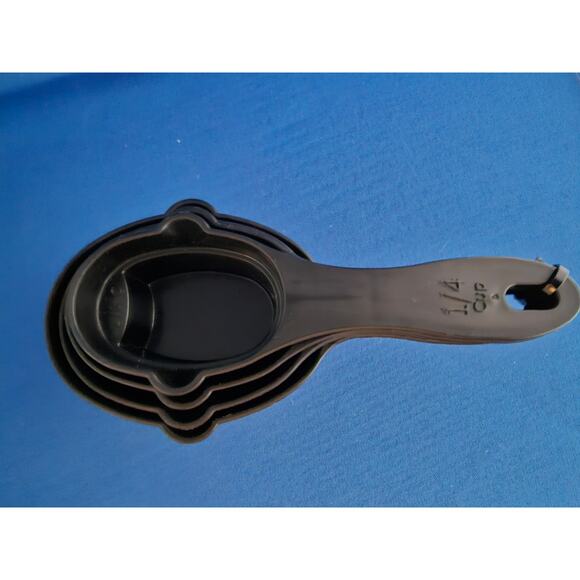 Set Of 4 Black Nesting Measuring Cups & Spoons - Made in USA - Picture 2 of 4
